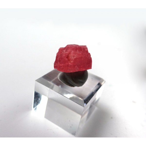 Natural Rhodocrosite Crystal Mineral